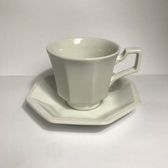 Johnson Brothers Heritage Ironstone 2 Cup & Saucer Sets White Vintage England - Picture 16 of 16